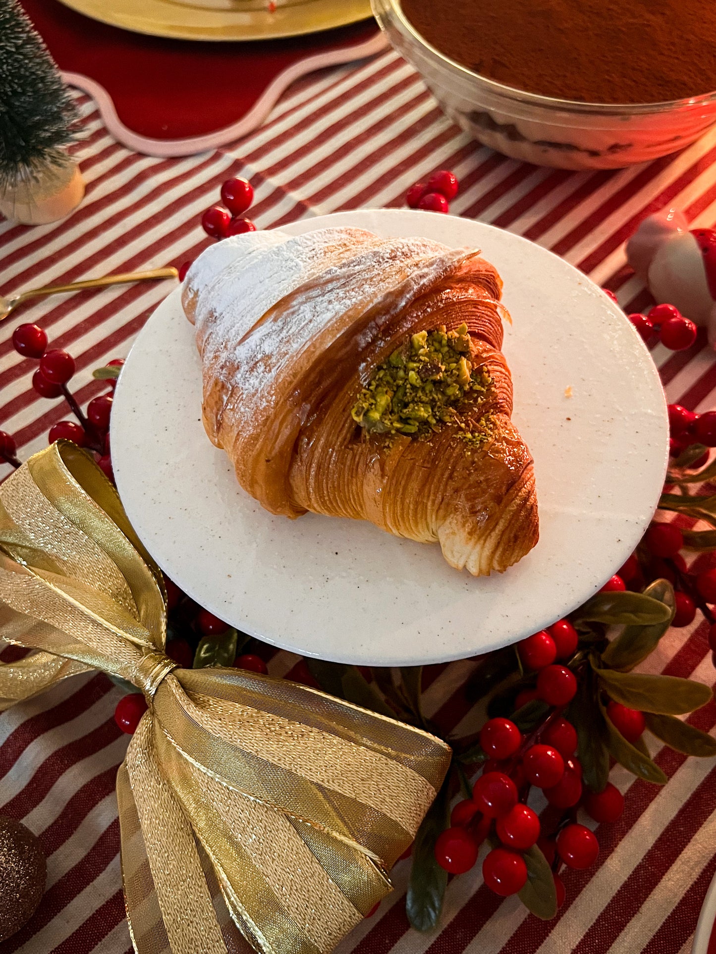 Pistachio Croissant