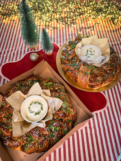 Giant Spinach and Feta (Spanakopita) Roll