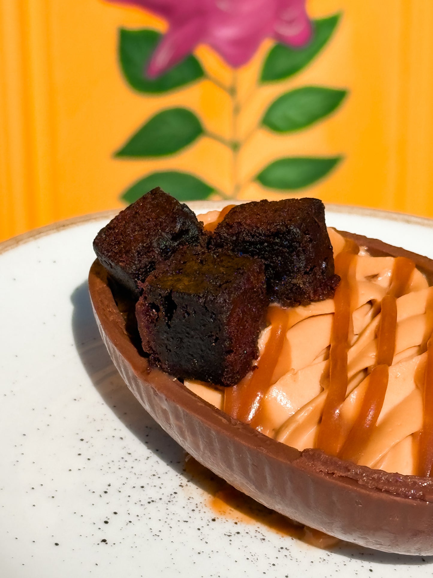 Brownie & Dulce de Leche Loaded Easter egg